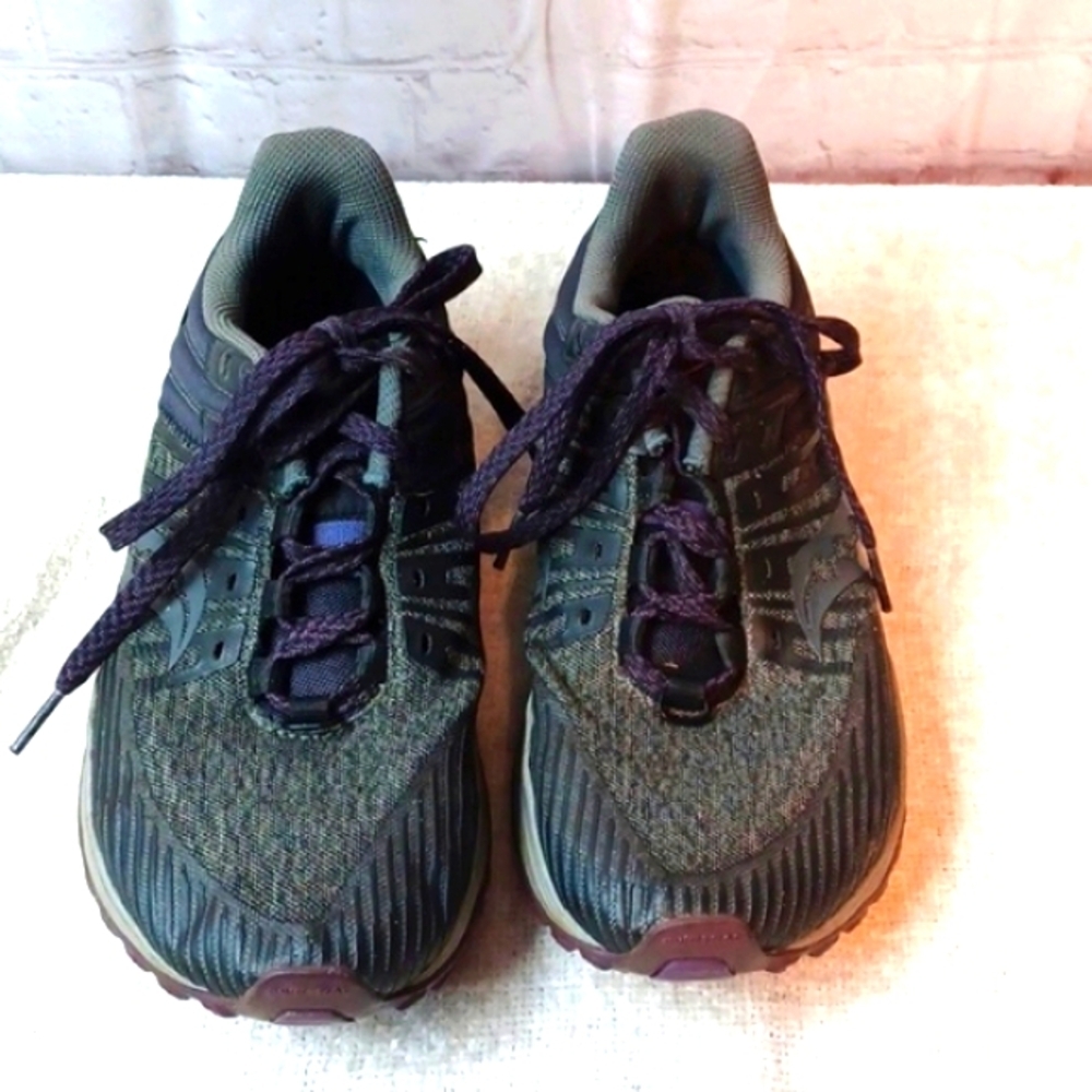 Saucony Gray & Purple Athletic Sneakers Sz 9.5 M # S10582-10